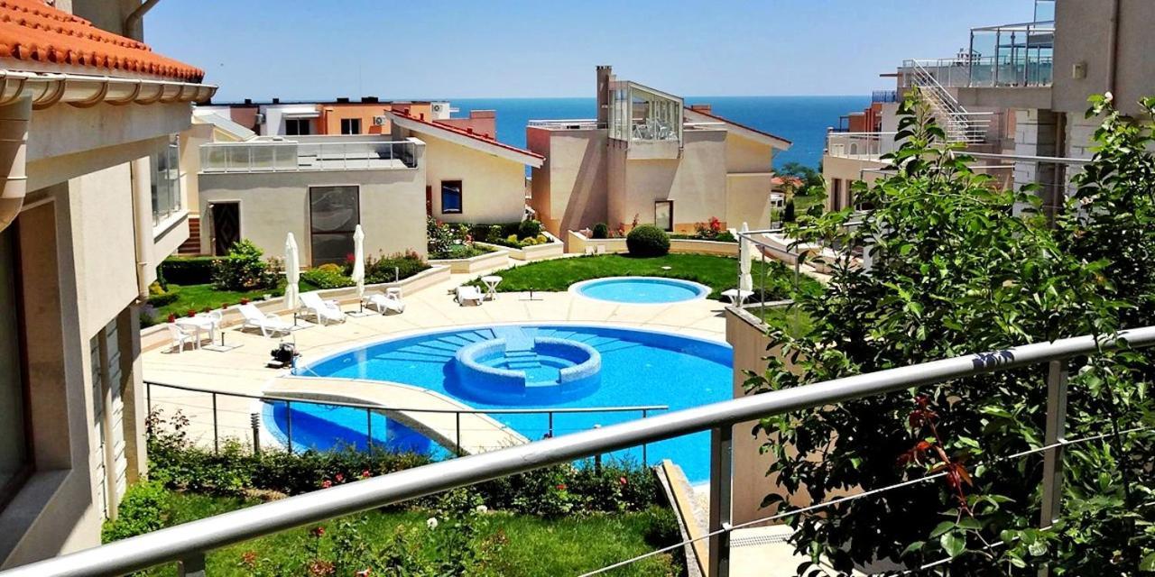 Sun Village Family Houses بايالا المظهر الخارجي الصورة
