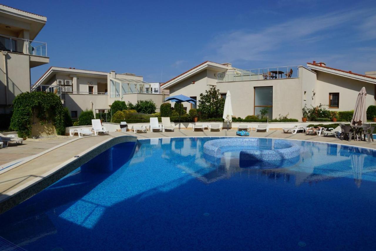 Sun Village Family Houses بايالا المظهر الخارجي الصورة